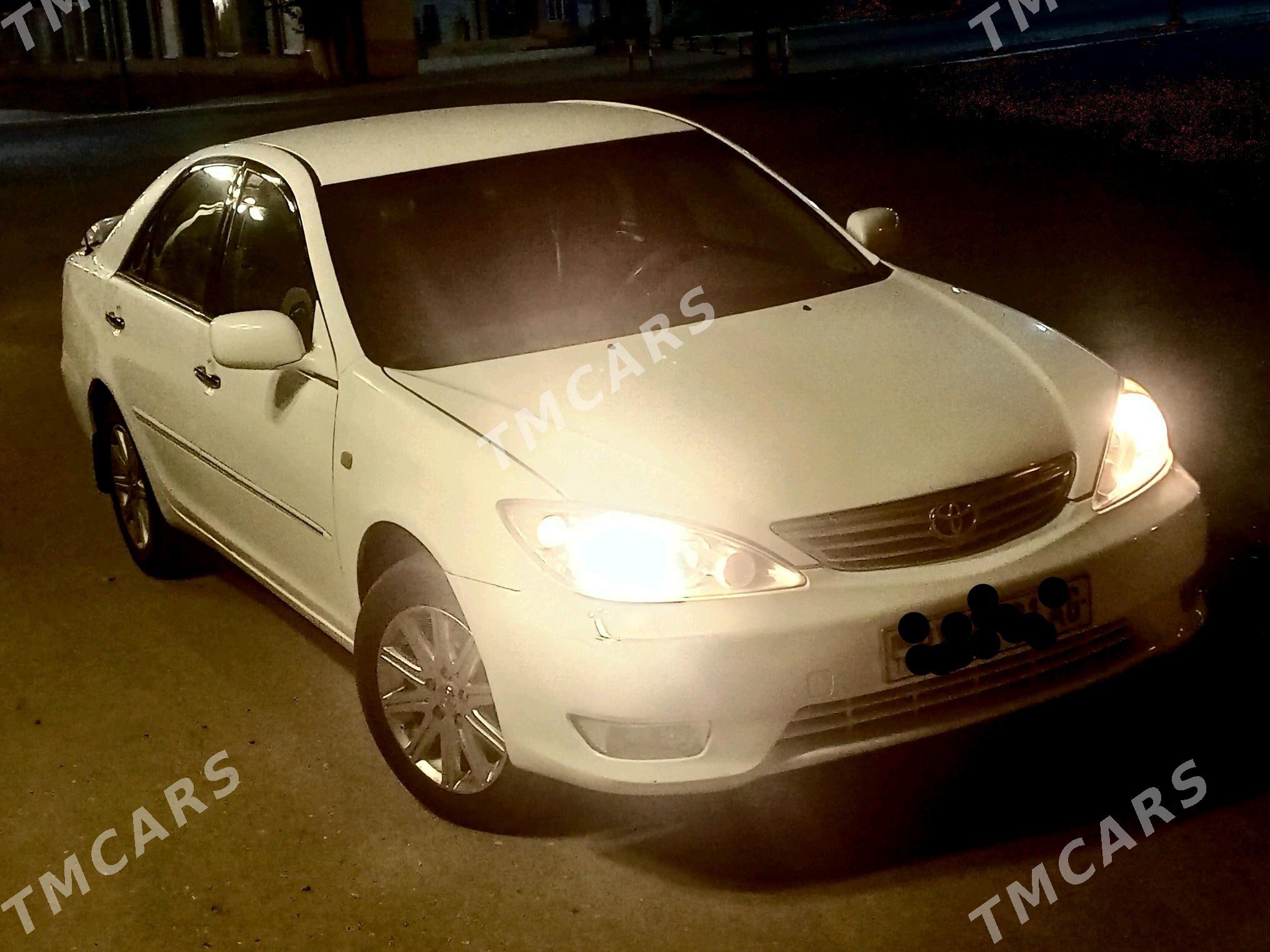 Toyota Camry 2004 - 160 000 TMT - Büzmeýin - img 4