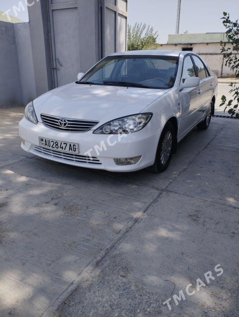 Toyota Camry 2004 - 160 000 TMT - Ялкым - img 4