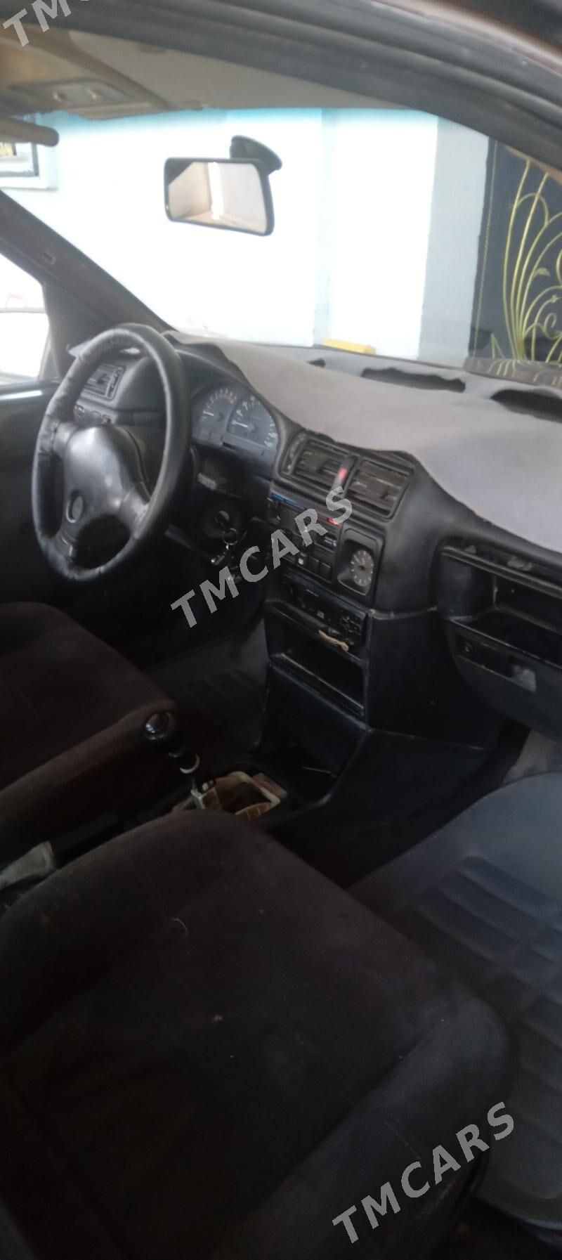Opel Vectra 1990 - 35 000 TMT - Sakar - img 3
