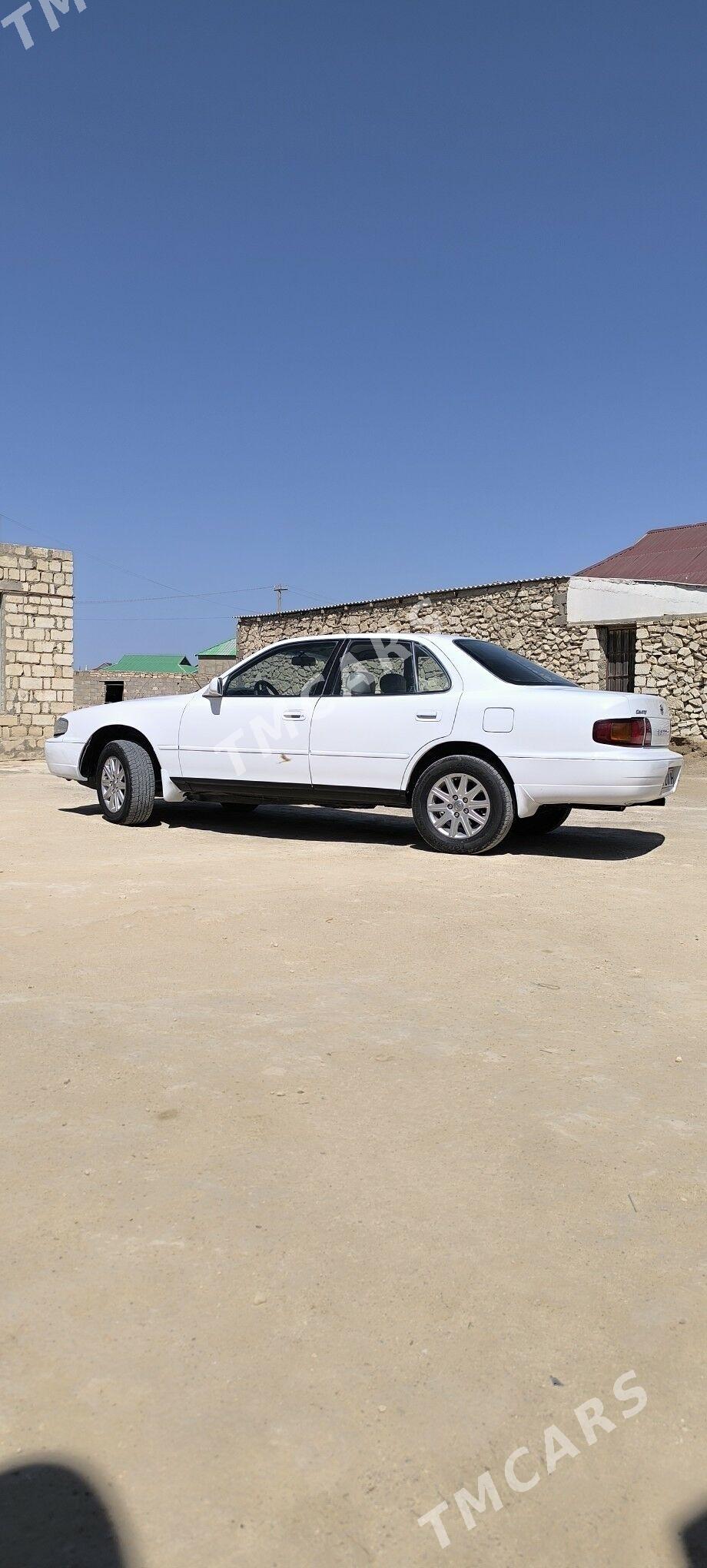 Toyota Camry 1995 - 100 000 TMT - Туркменбаши - img 3