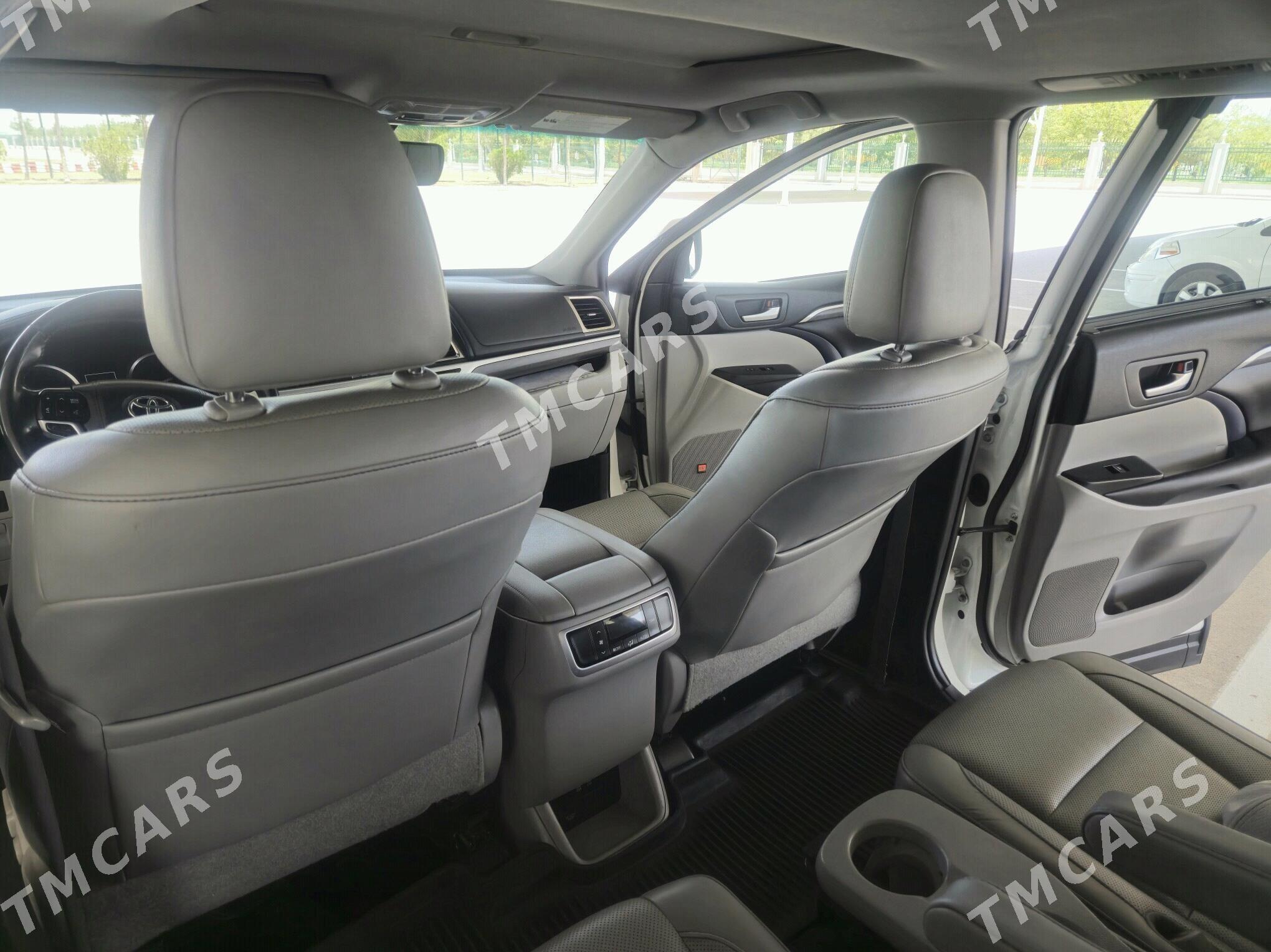 Toyota Highlander 2019 - 420 000 TMT - Ашхабад - img 5