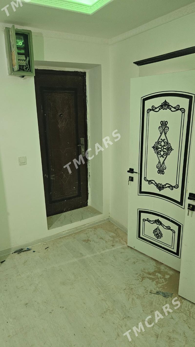 продаю 4ком 1этаж - Türkmenabat - img 8