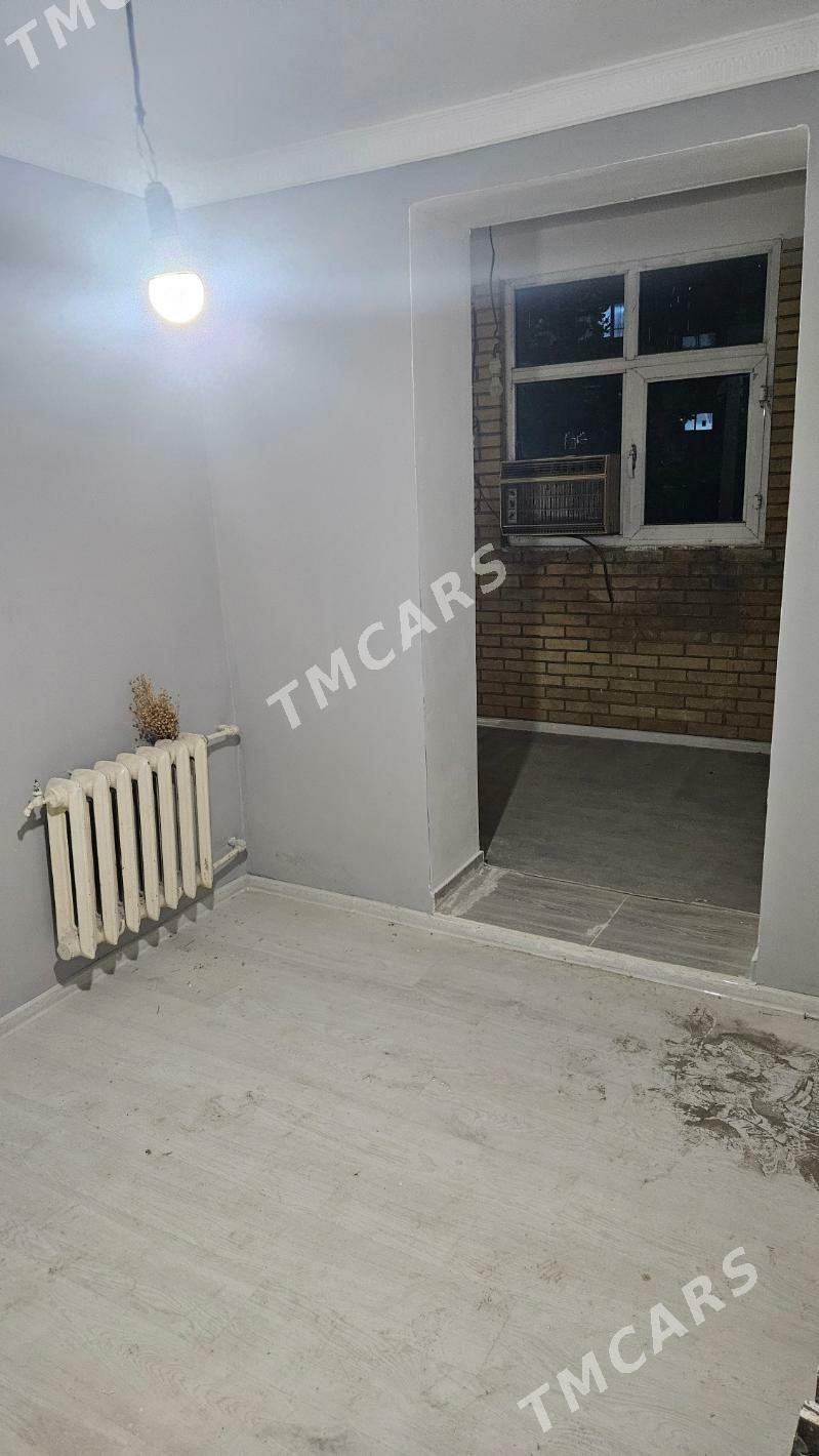 продаю 4ком 1этаж - Türkmenabat - img 6