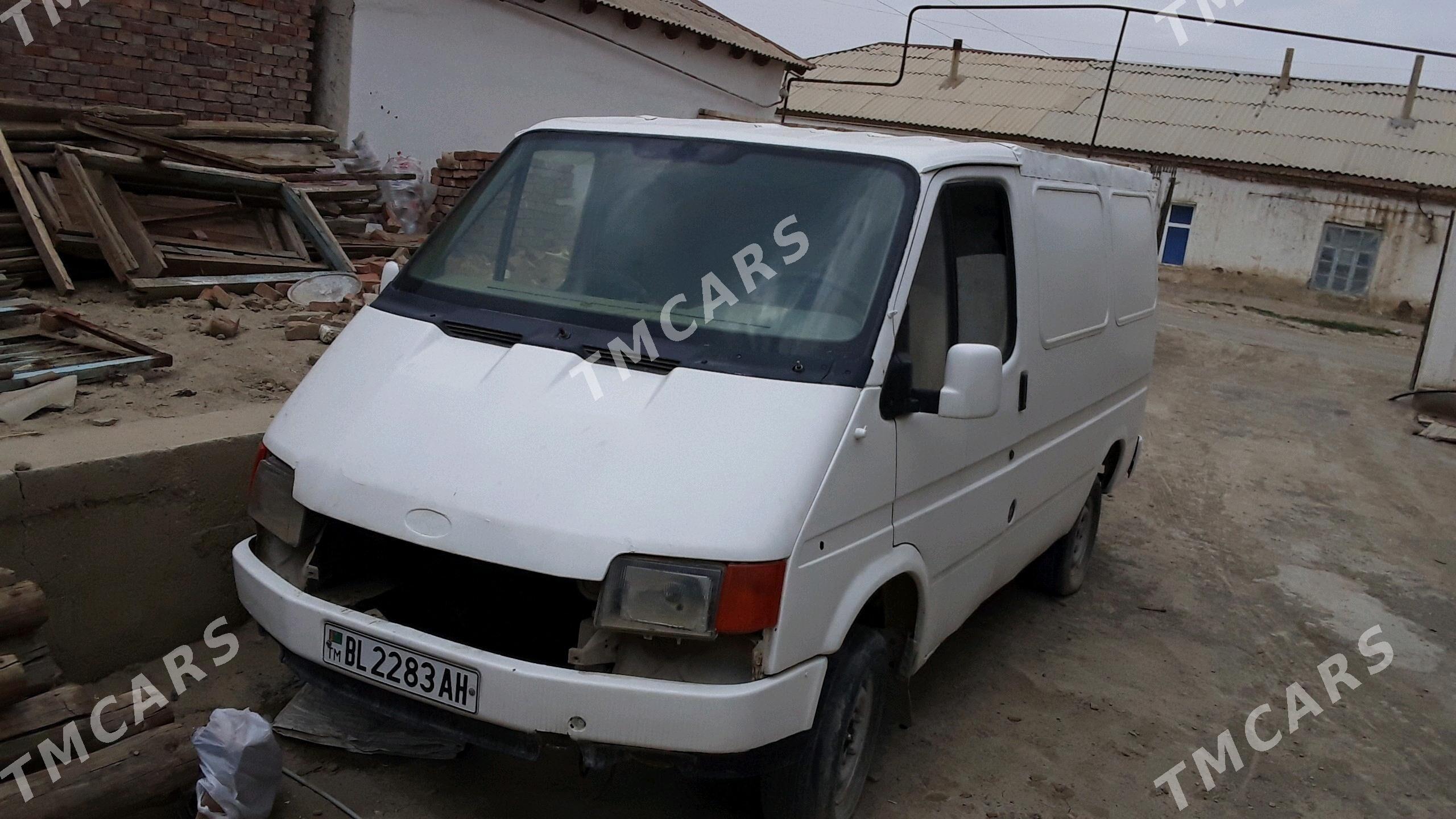 Ford Transit Van 2014 - 20 000 TMT - Bäherden - img 3