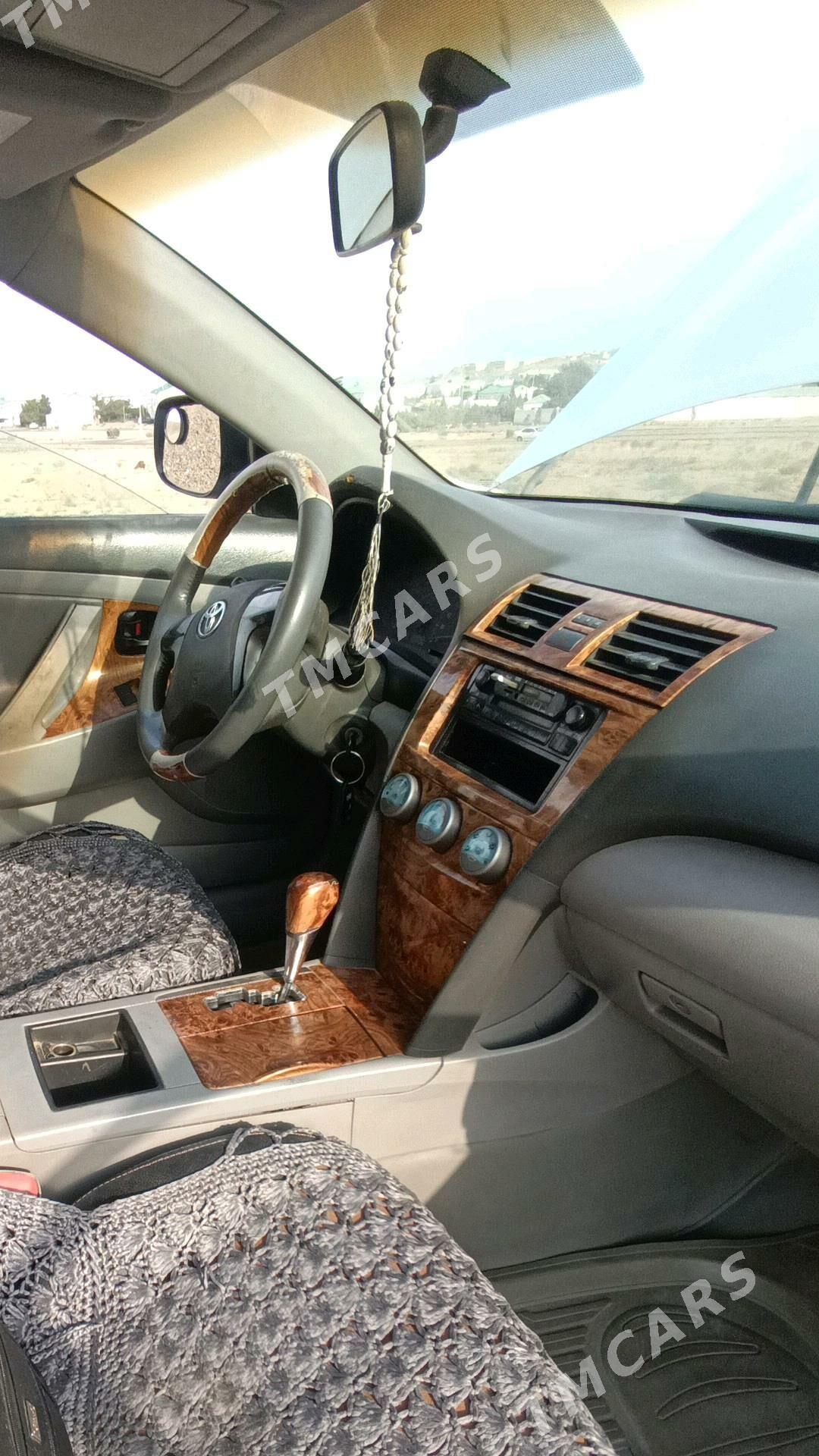 Toyota Camry 2010 - 129 000 TMT - Туркменбаши - img 4