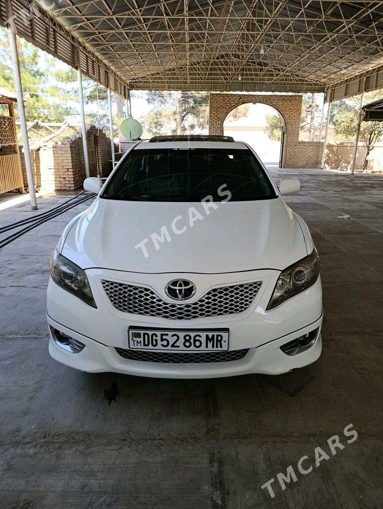 Toyota Camry 2011 - 210 000 TMT - Baýramaly - img 4