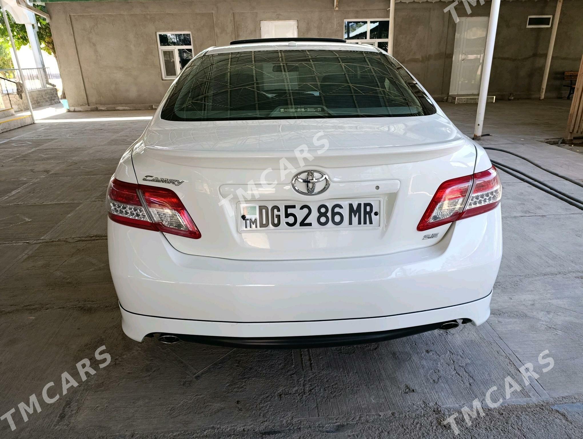 Toyota Camry 2011 - 210 000 TMT - Baýramaly - img 3