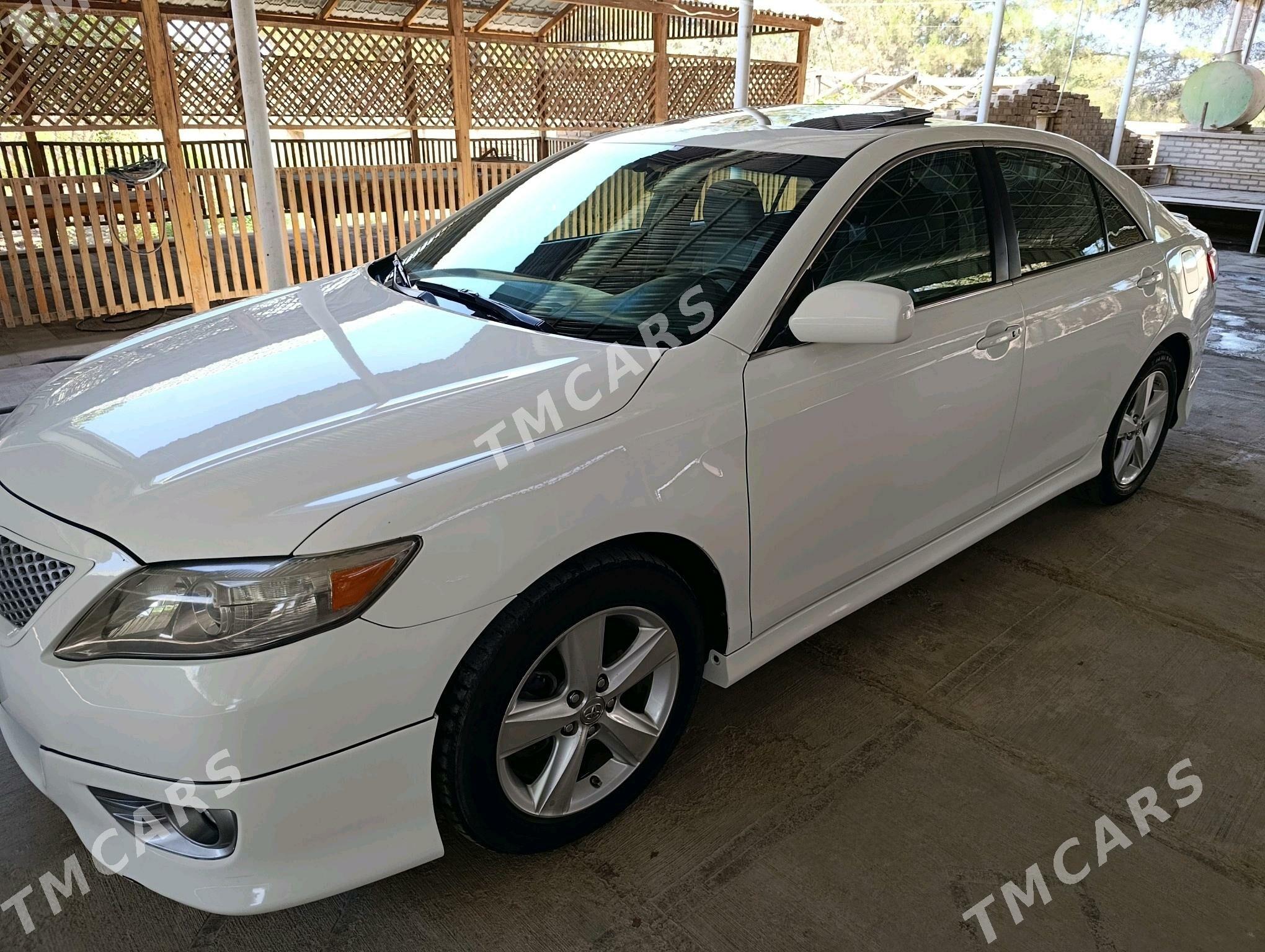 Toyota Camry 2011 - 210 000 TMT - Baýramaly - img 5