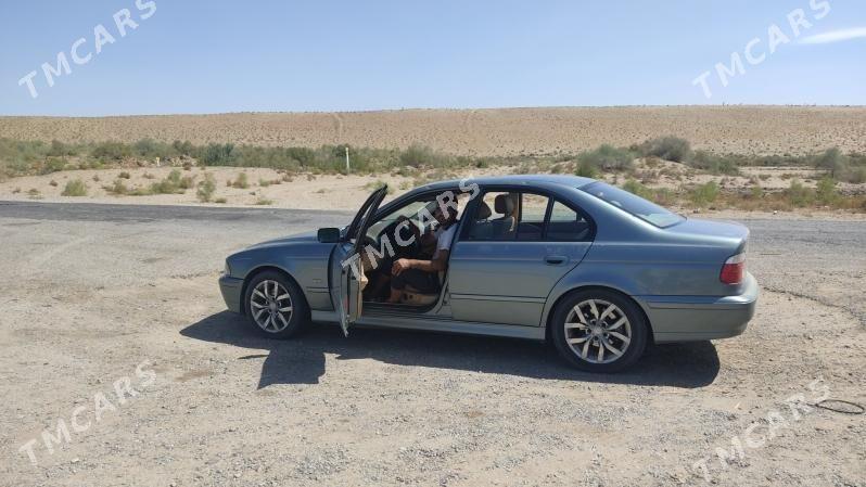 BMW E39 2003 - 120 000 TMT - Türkmenabat - img 2