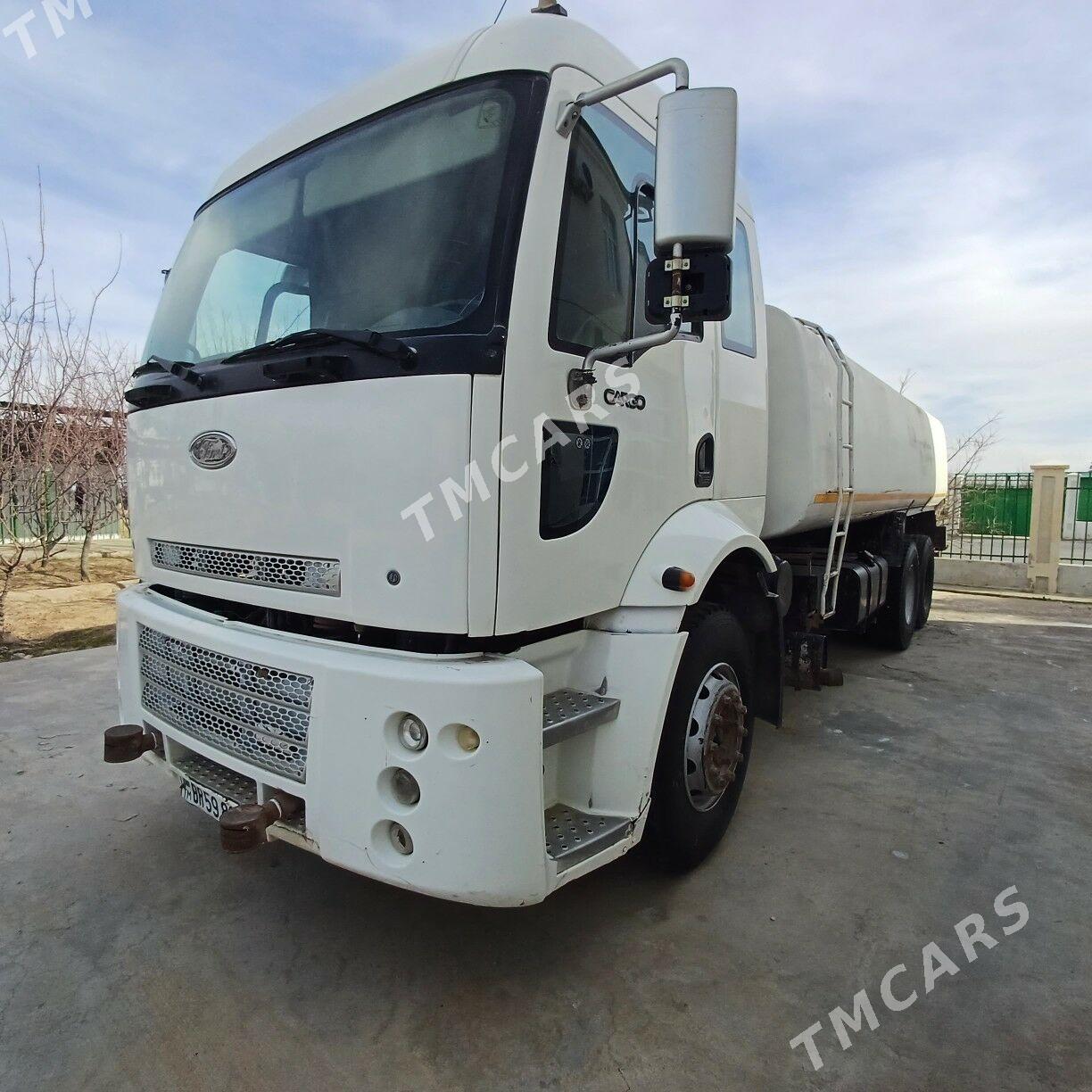Ford Cargo 3535D 2005 - 600 000 TMT - Büzmeýin - img 3