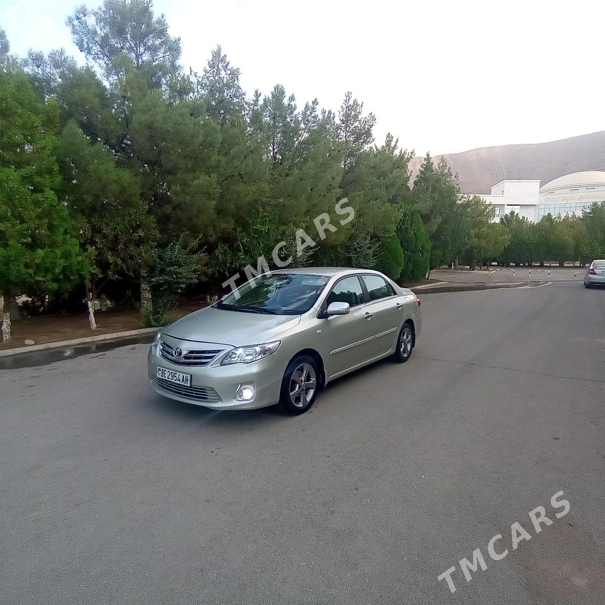 Toyota Corolla 2013 - 148 000 TMT - Бахарден - img 8