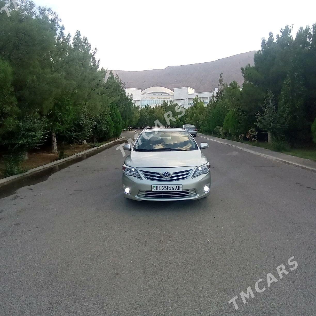 Toyota Corolla 2013 - 148 000 TMT - Бахарден - img 7