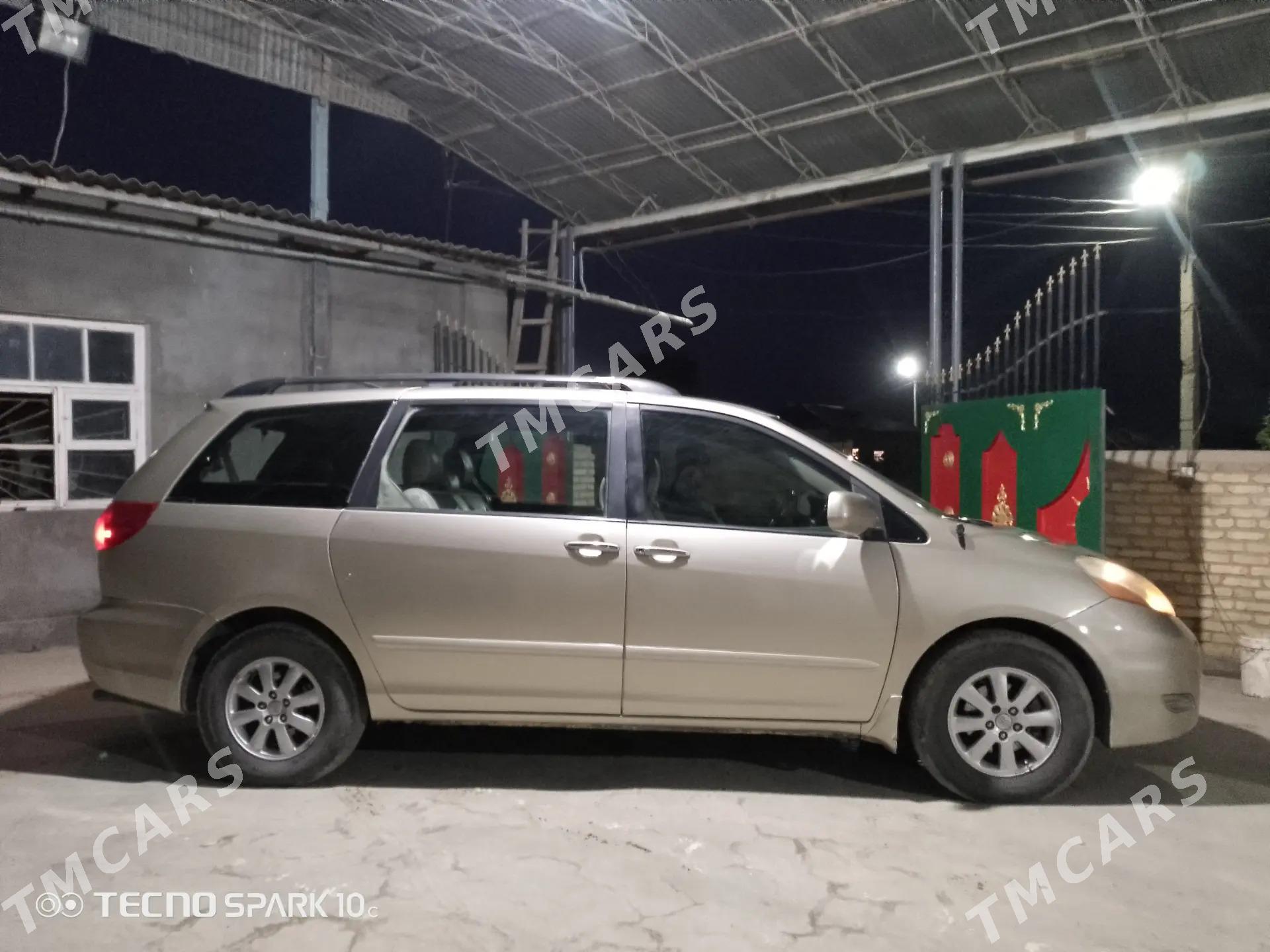 Toyota Sienna 2008 - 220 000 TMT - Туркменабат - img 5