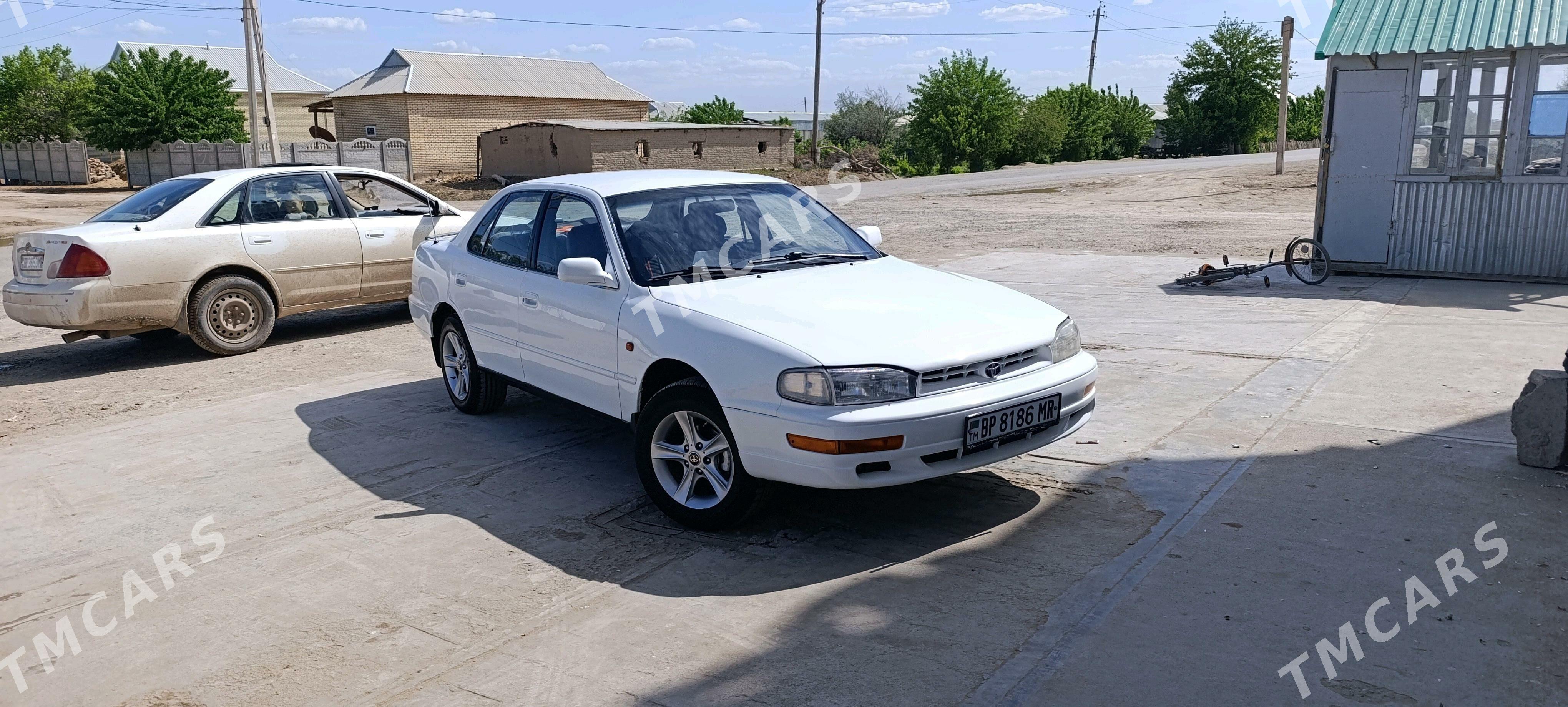 Toyota Camry 1993 - 82 000 TMT - Сакарчага - img 2