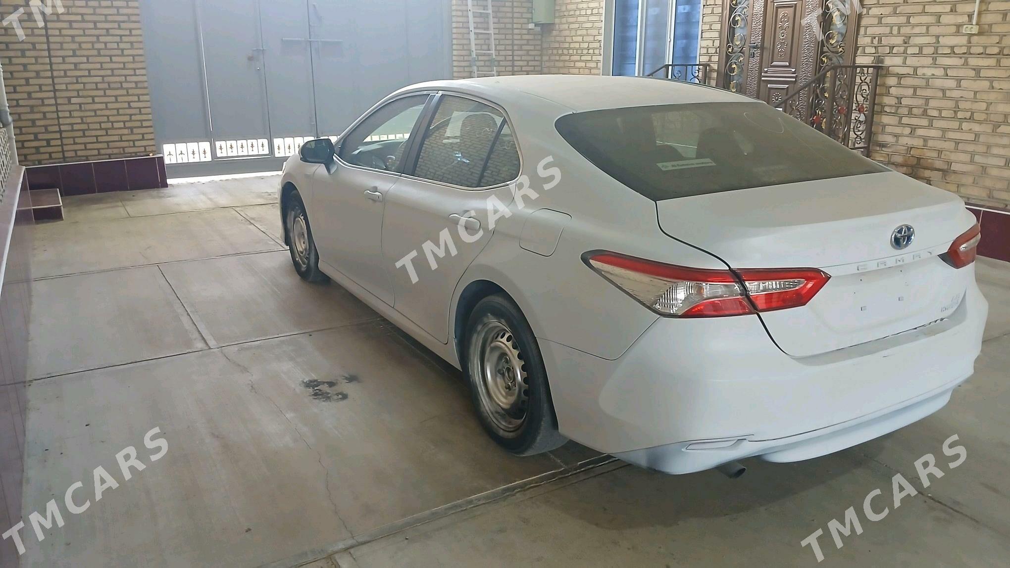 Toyota Camry 2020 - 200 000 TMT - Теджен - img 4