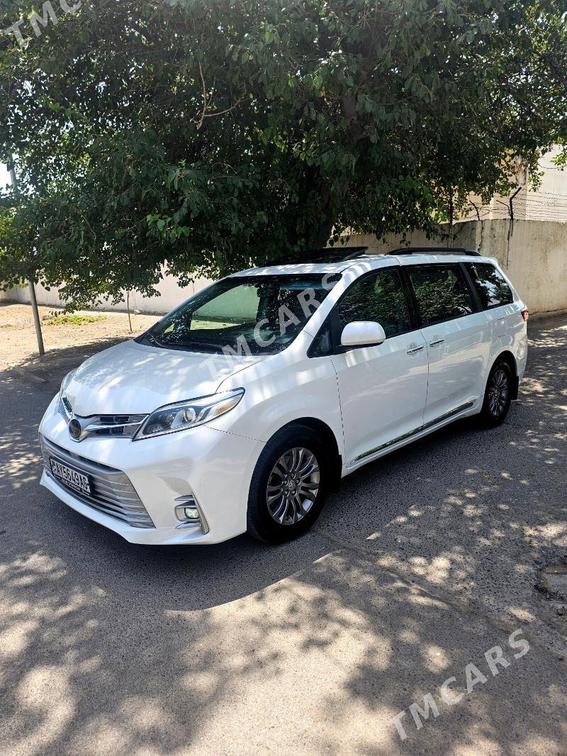 Toyota Sienna 2017 - 395 000 TMT - Ашхабад - img 2