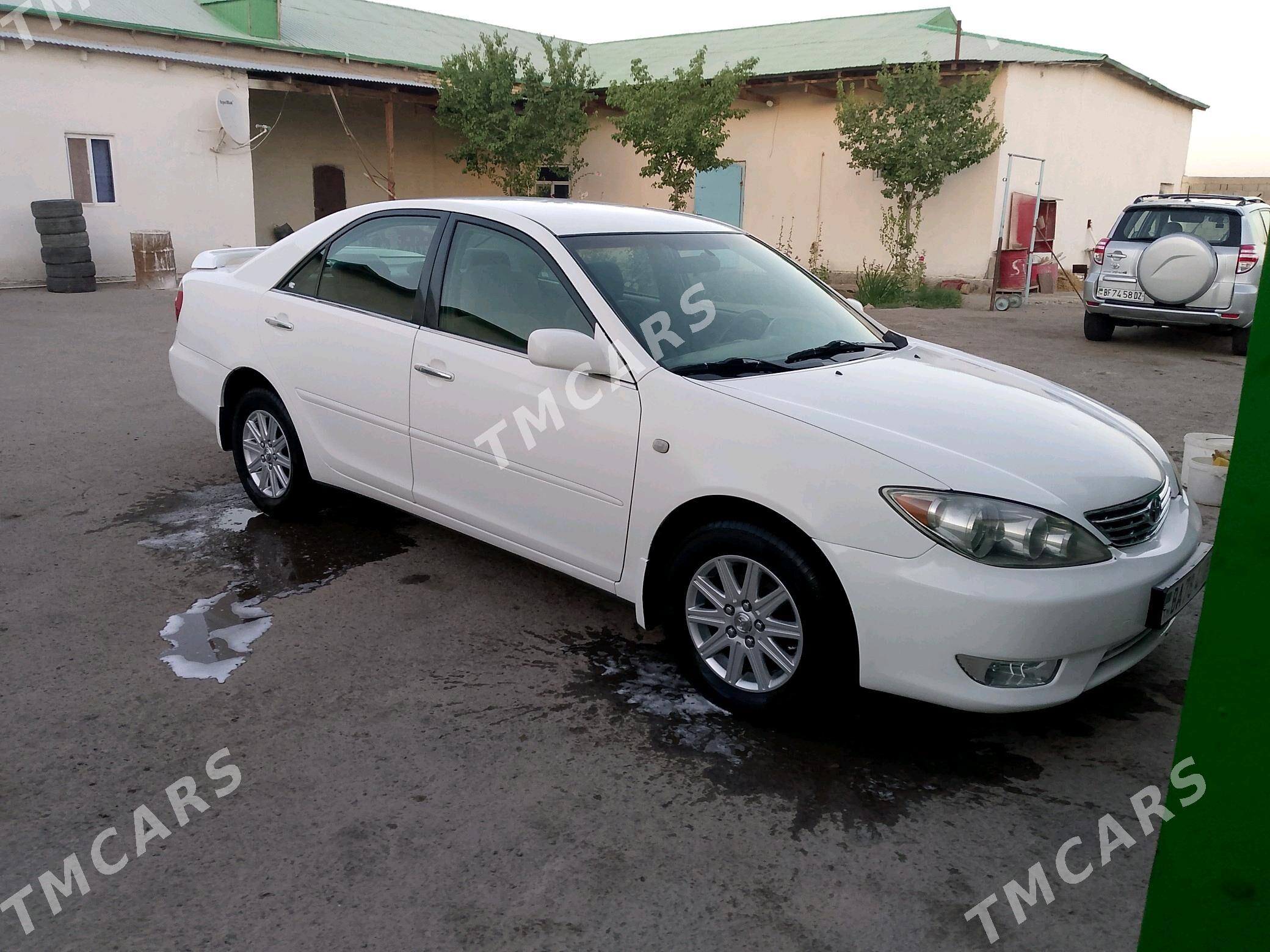 Toyota Camry 2005 - 170 000 TMT - Акдепе - img 3