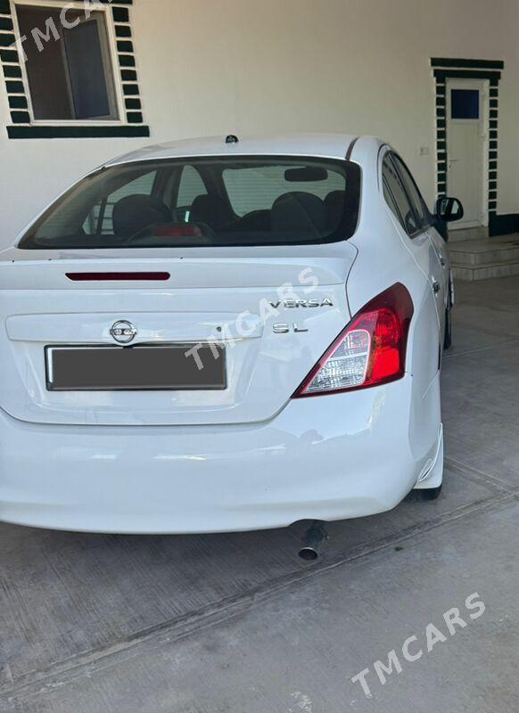 Nissan Versa 2012 - 125 000 TMT - Ашхабад - img 5