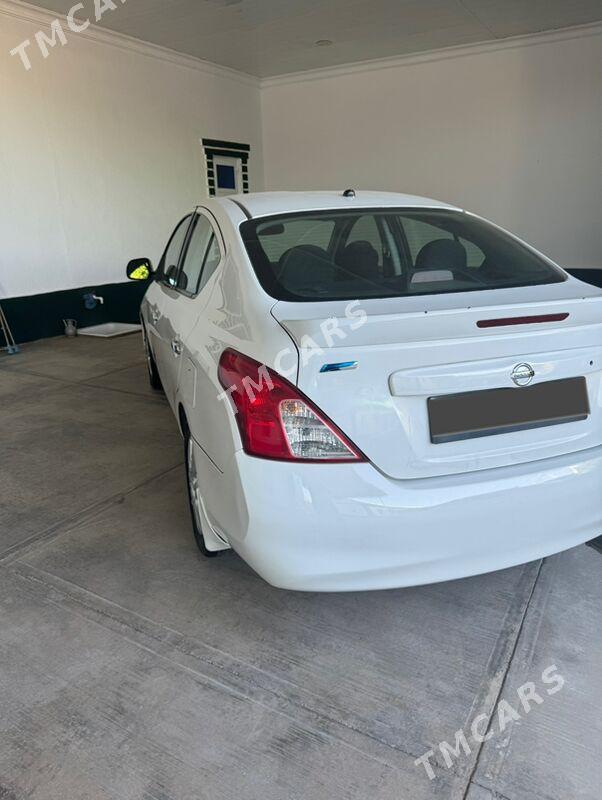 Nissan Versa 2012 - 125 000 TMT - Ашхабад - img 6