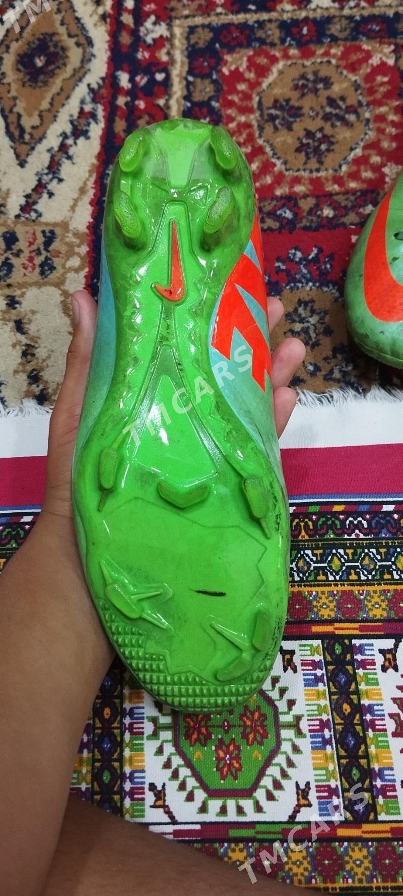 Futbaal butsy - Podwoýski köç. (Bitarap Türkmenistan şaýoly) - img 2