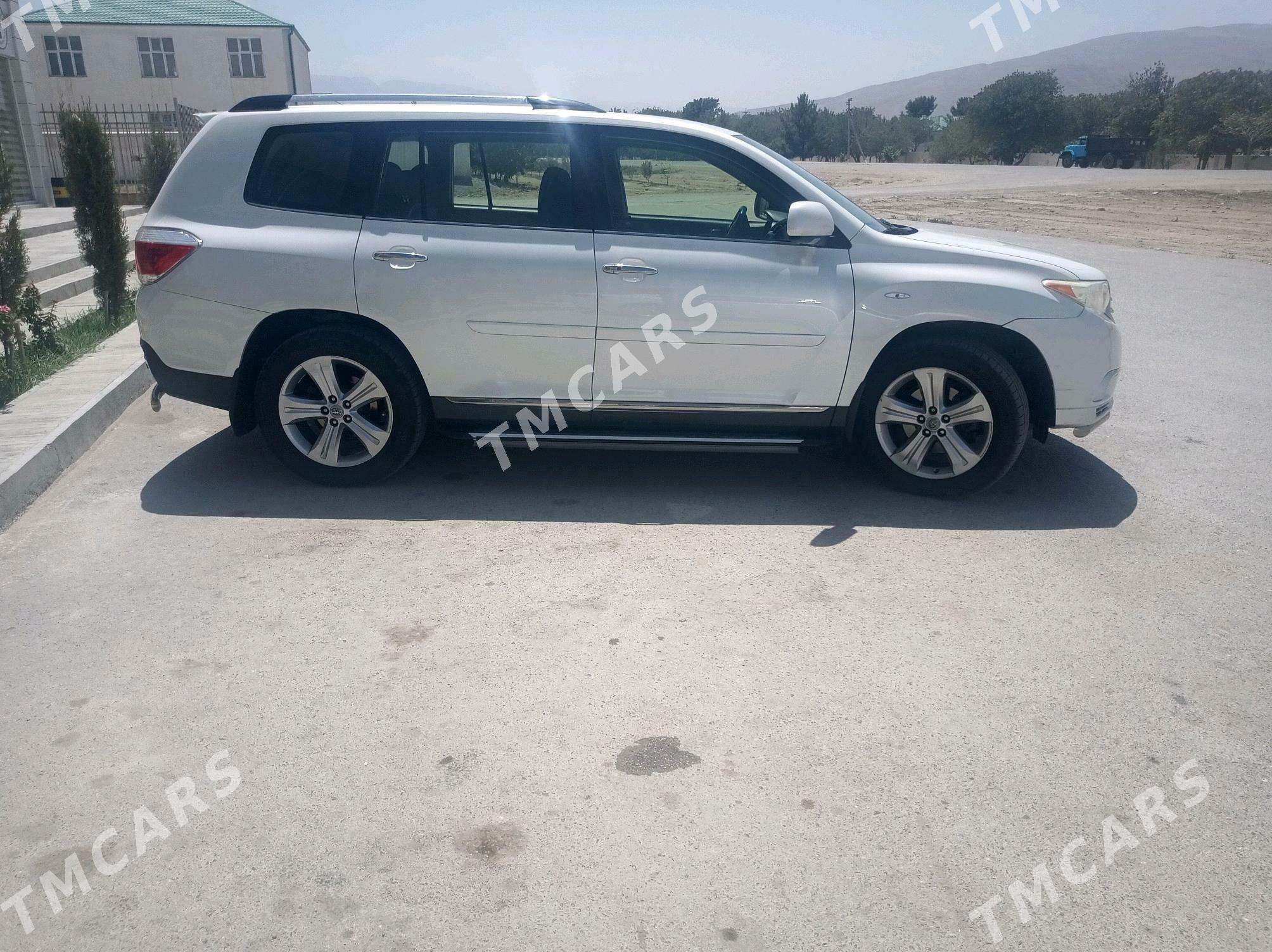 Toyota Highlander 2012 - 420 000 TMT - Aşgabat - img 6