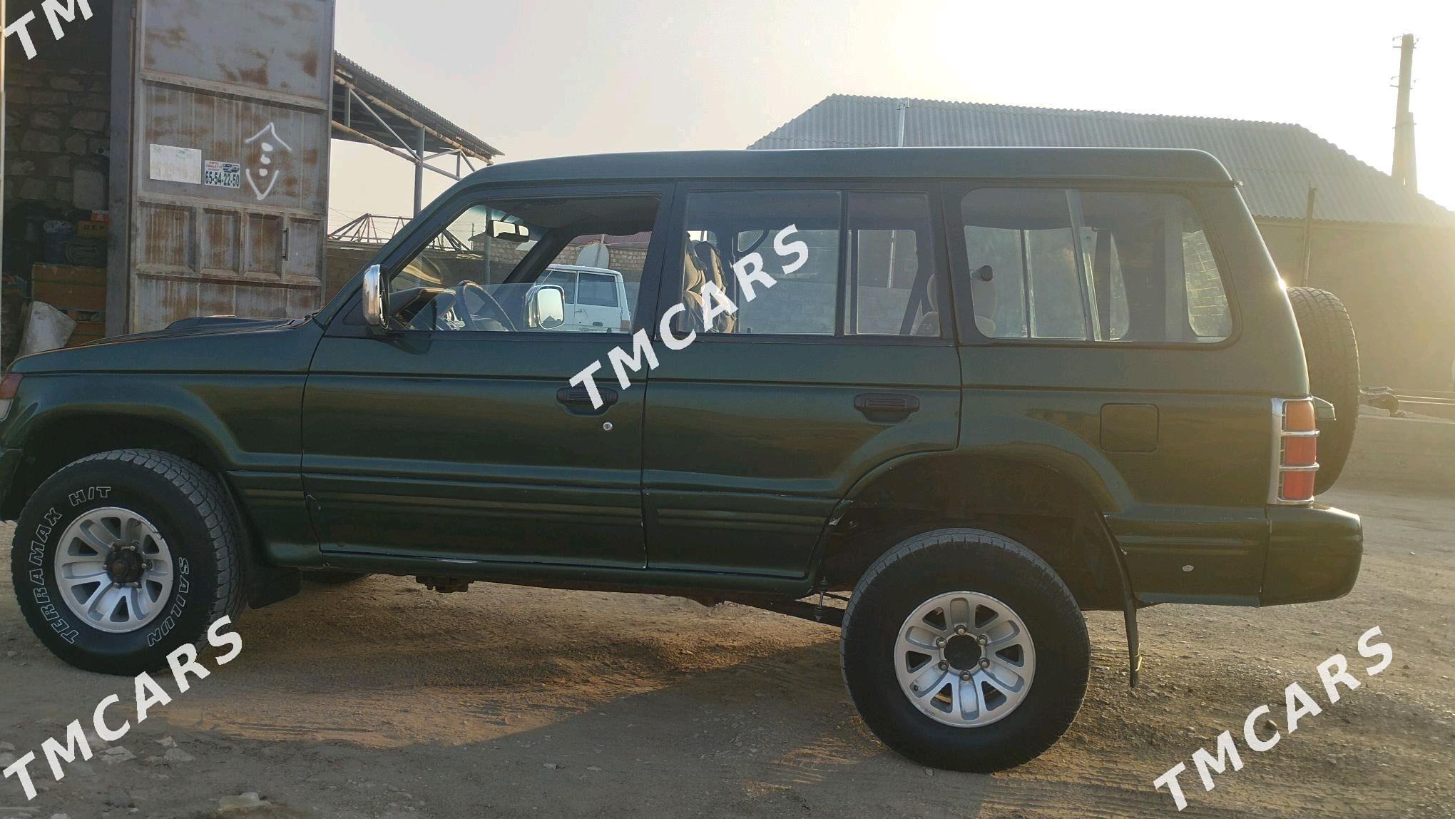 Mitsubishi Montero 1996 - 110 000 TMT - Эсенгулы - img 3