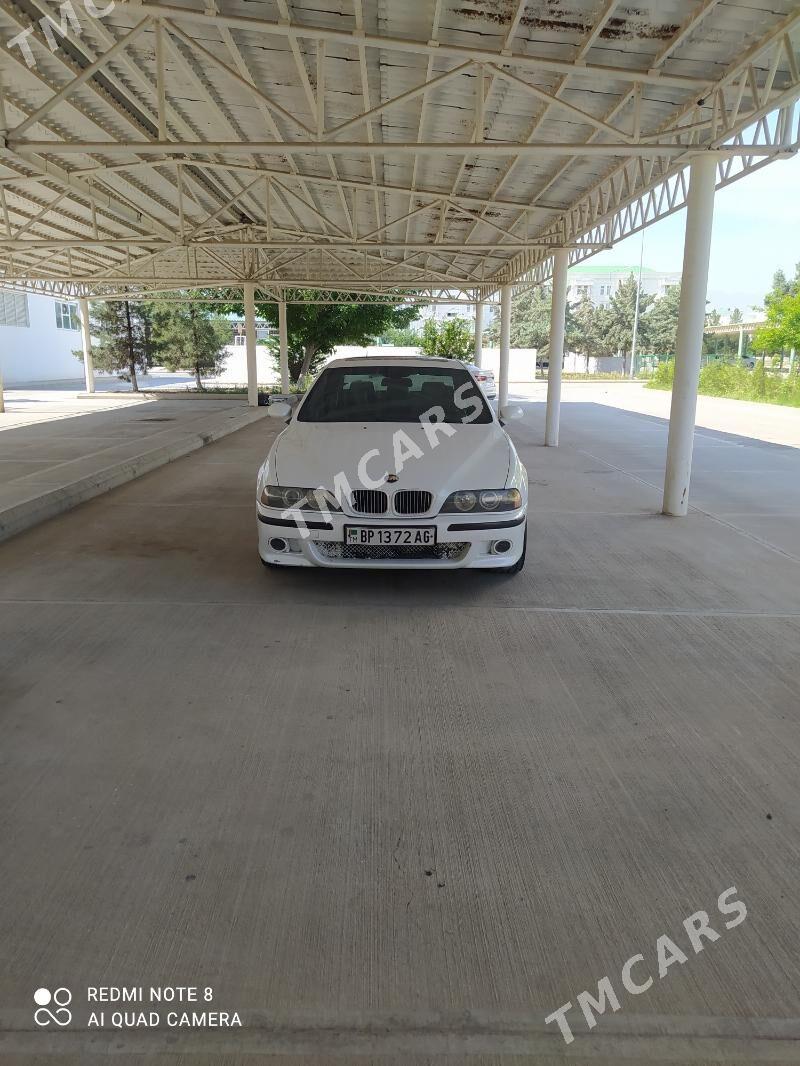 BMW E39 2002 - 130 000 TMT - Кëши - img 3