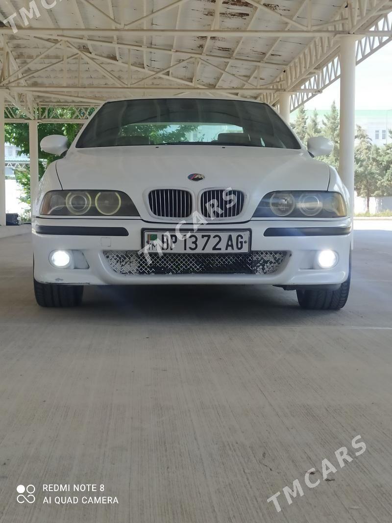 BMW E39 2002 - 130 000 TMT - Кëши - img 8