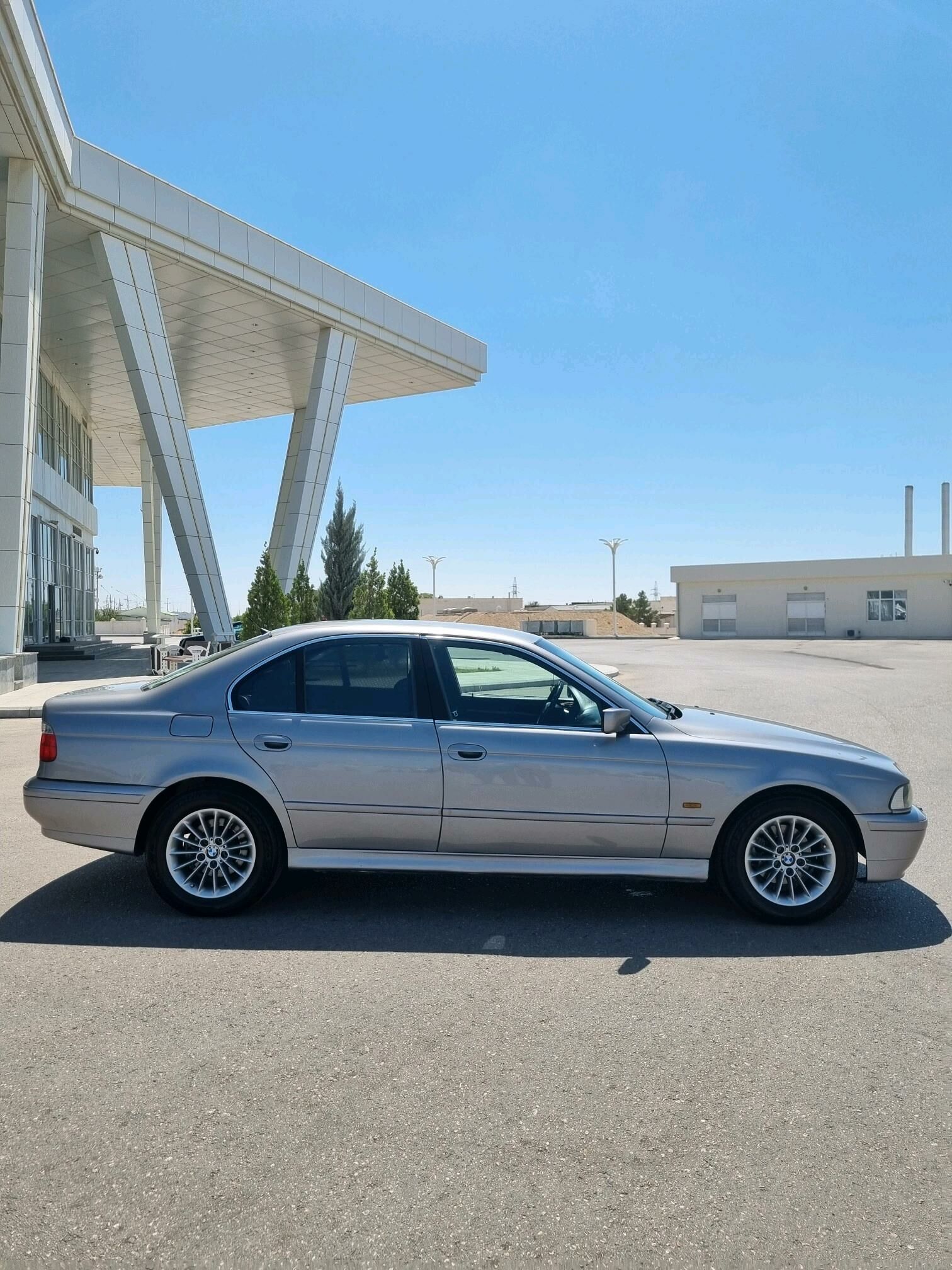 BMW E39 2003 - 120 000 TMT - Balkanabat - img 8