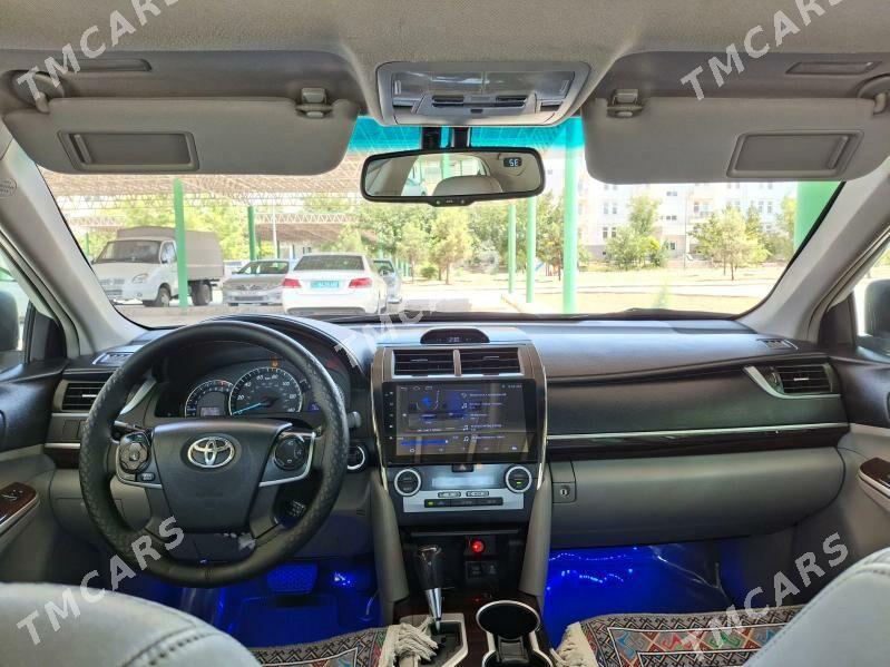 Toyota Camry 2012 - 245 000 TMT - Кëши - img 4