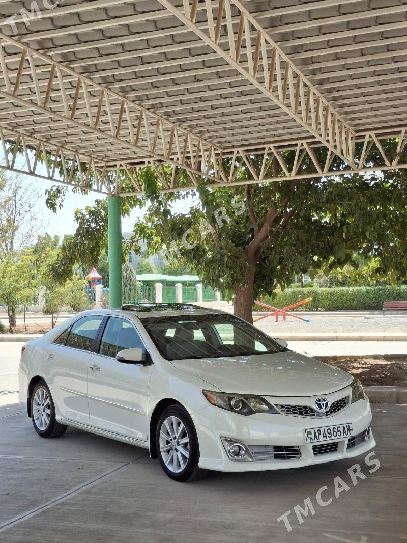 Toyota Camry 2012 - 245 000 TMT - Кëши - img 6