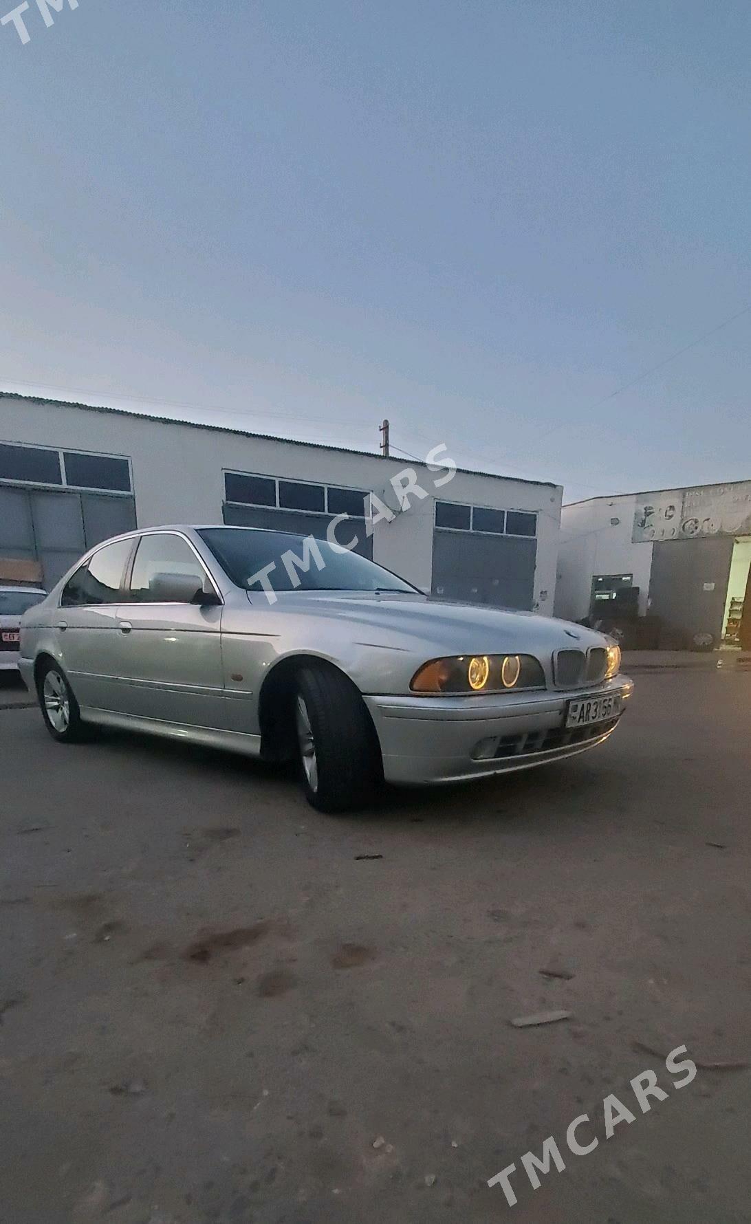 BMW E39 2001 - 120 000 TMT - Мары - img 3