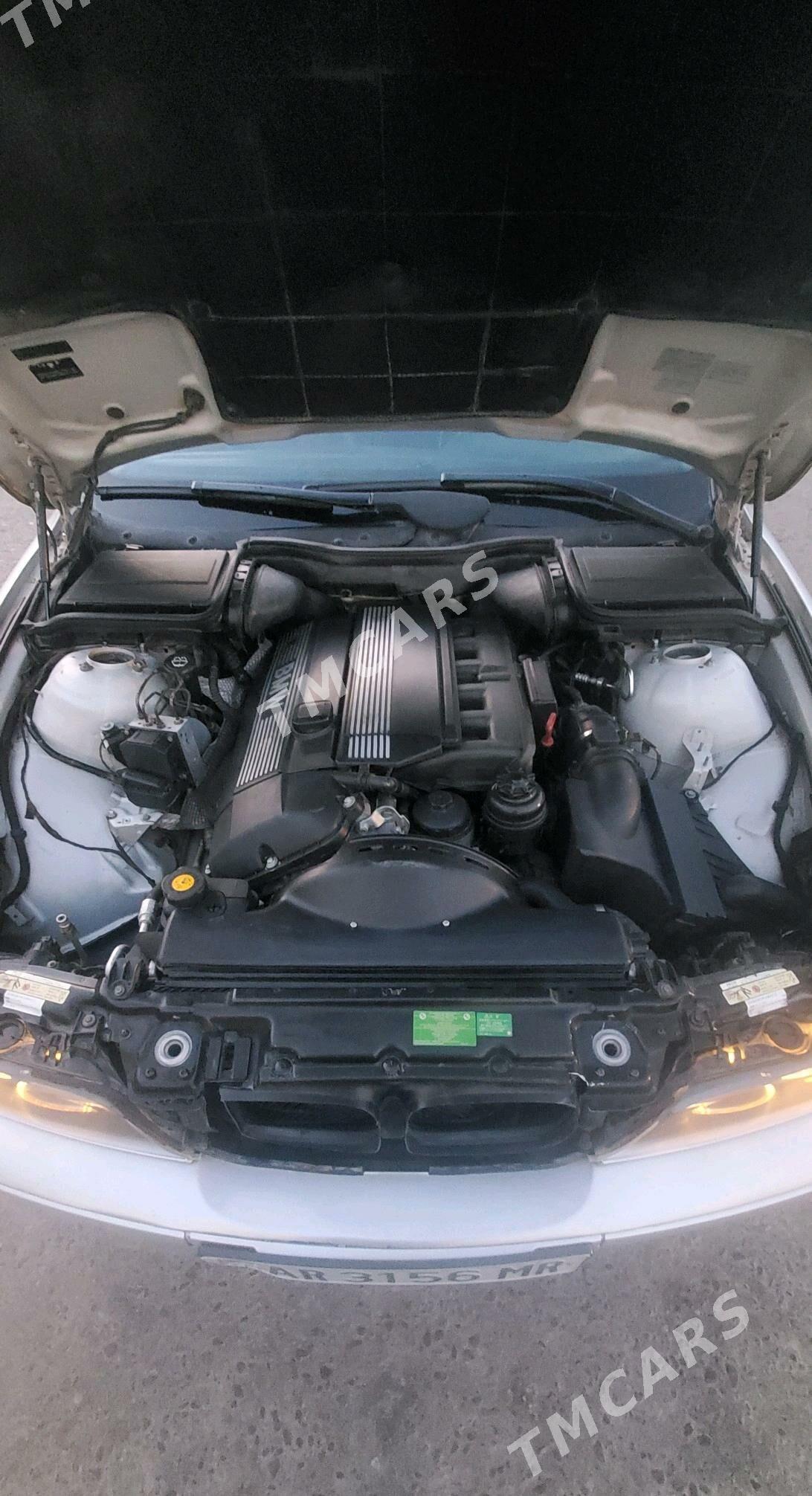 BMW E39 2001 - 120 000 TMT - Мары - img 5