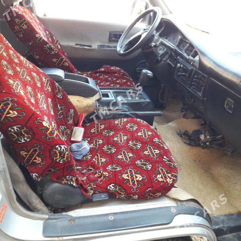 Toyota Hiace 1991 - 35 000 TMT - Türkmengala - img 2