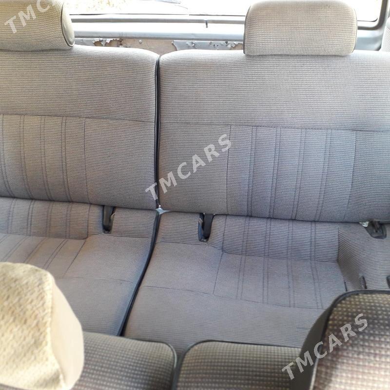 Toyota Hiace 1991 - 35 000 TMT - Türkmengala - img 4