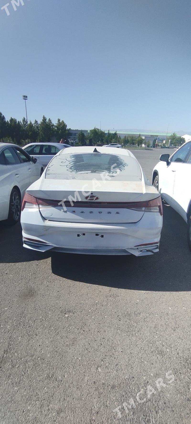 Hyundai Elantra 2022 - 240 000 TMT - Aşgabat - img 3