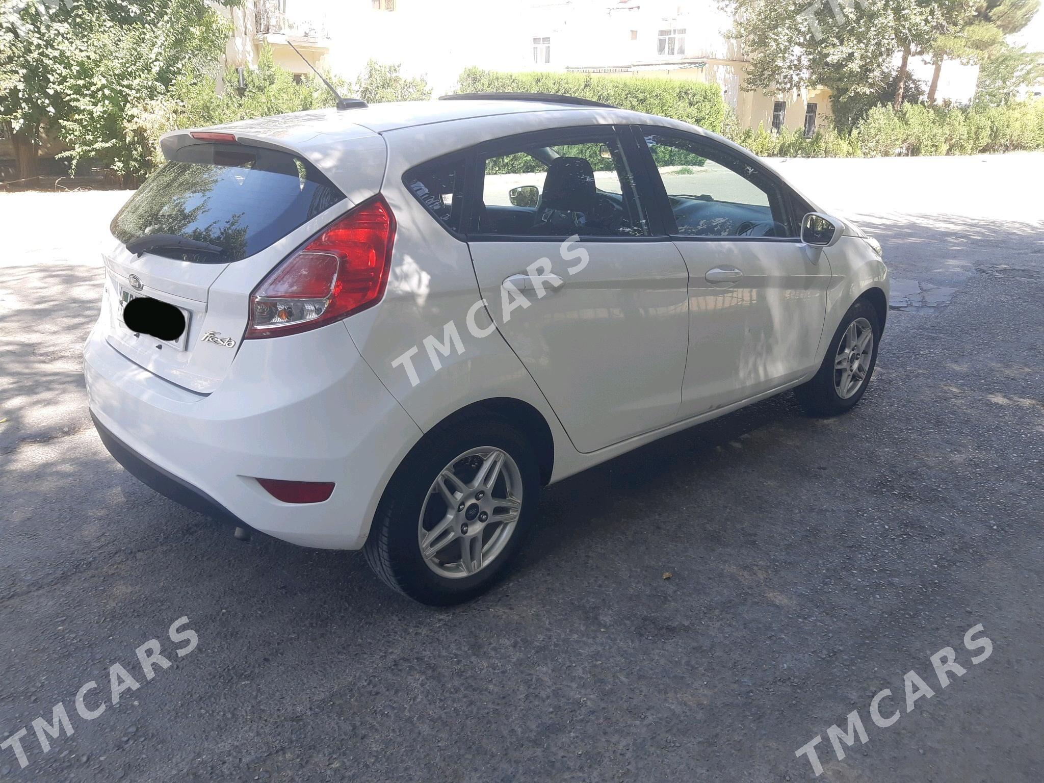 Ford Fiesta 2018 - 140 000 TMT - Aşgabat - img 4