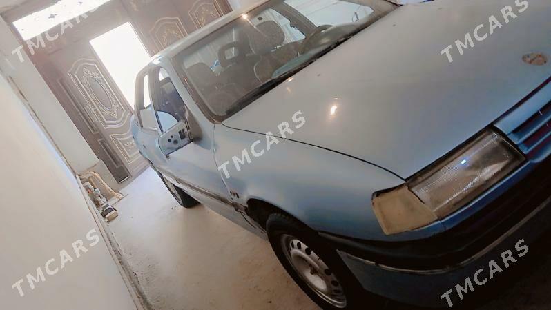 Opel Vectra 1988 - 16 000 TMT - Акдепе - img 4