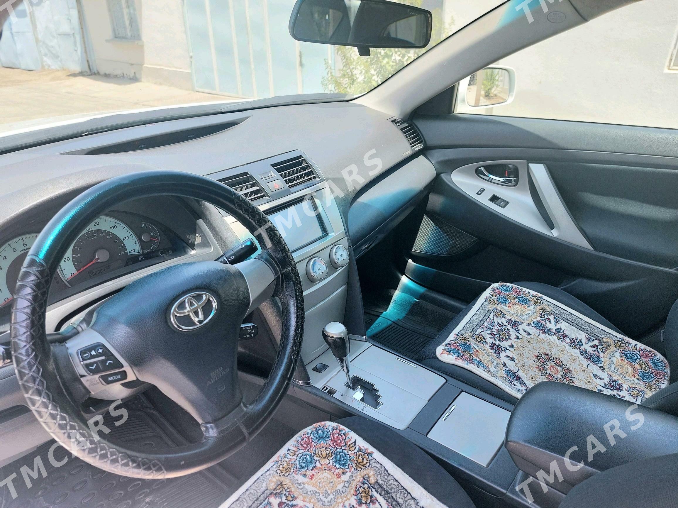 Toyota Camry 2010 - 230 000 TMT - Ак-Бугдайский этрап - img 5