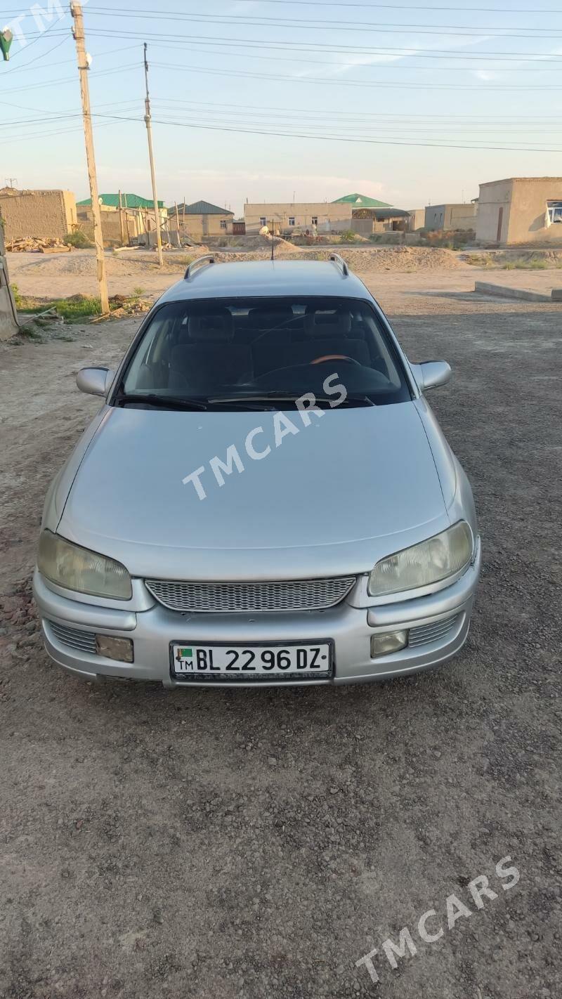Opel Omega 1996 - 25 000 TMT - Дашогуз - img 3