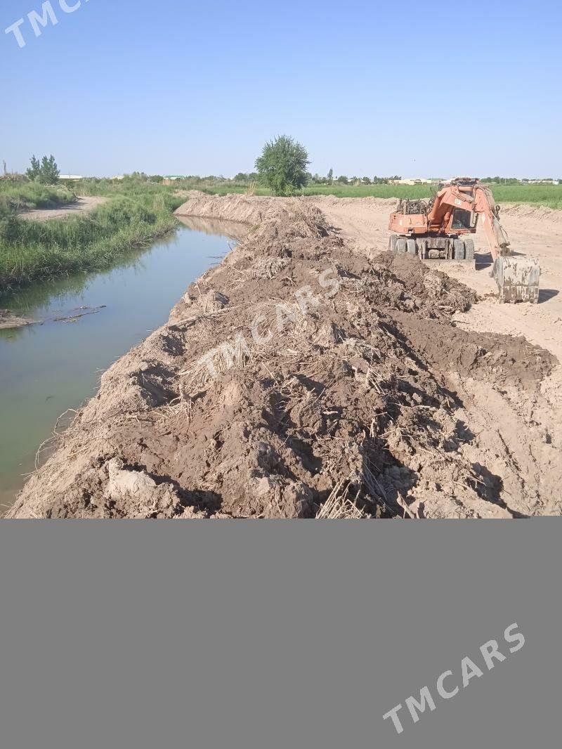 JCB 4CX ECO 1993 - 220 000 TMT - Farap - img 3