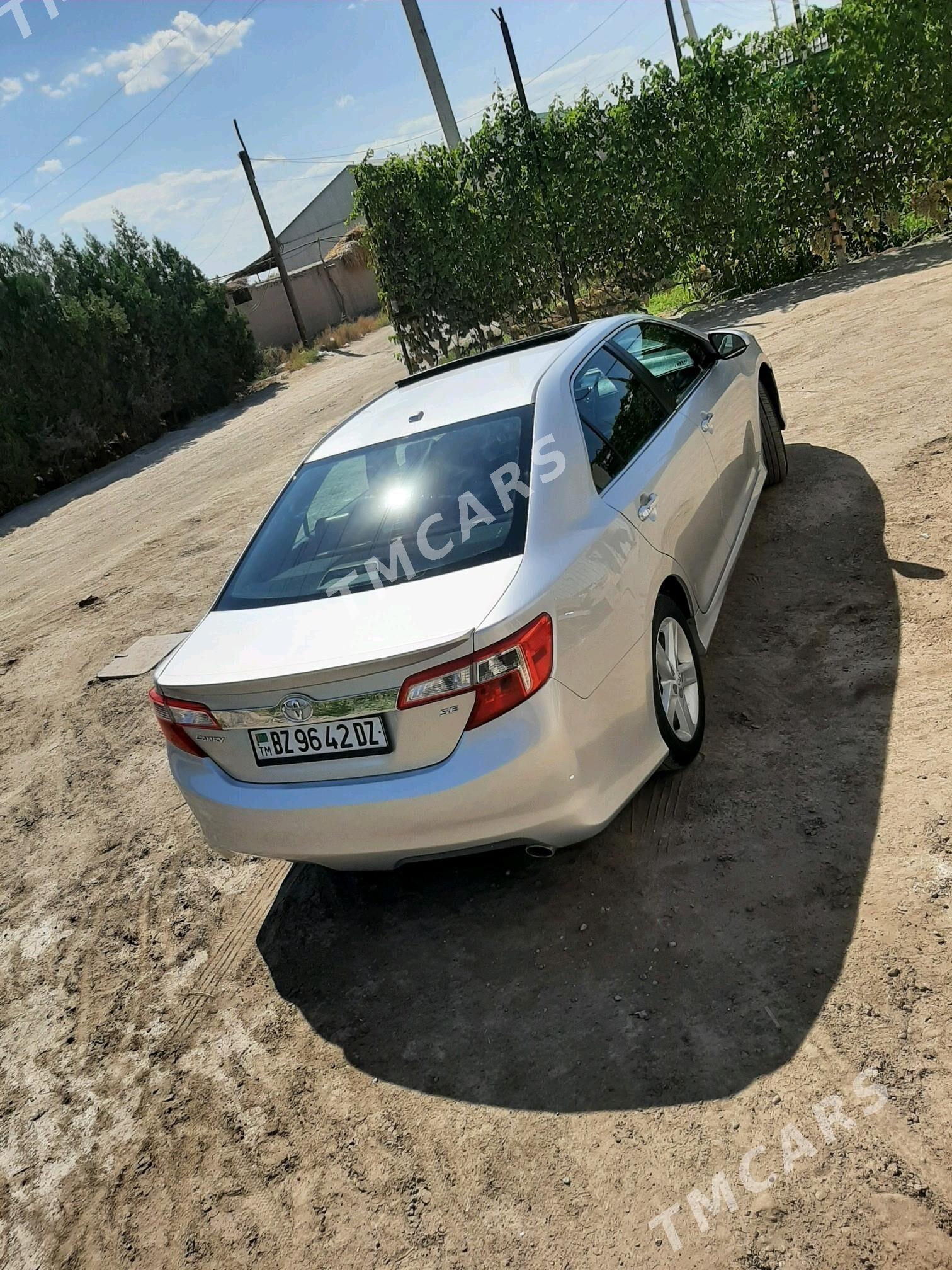 Toyota Camry 2012 - 230 000 TMT - Дашогуз - img 2