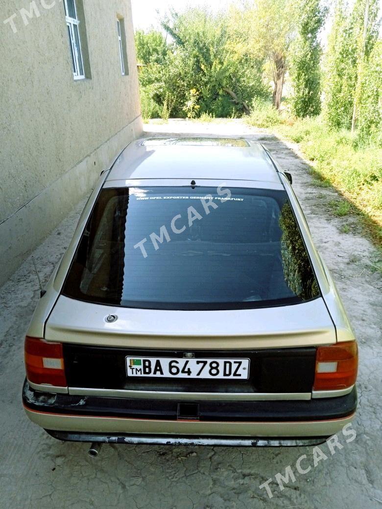 Opel Vectra 1991 - 20 000 TMT - Губадаг - img 5
