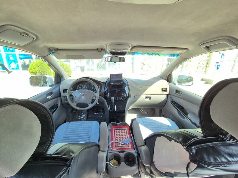 Toyota Sienna 2004 - 200 000 TMT - Гёкдепе - img 8