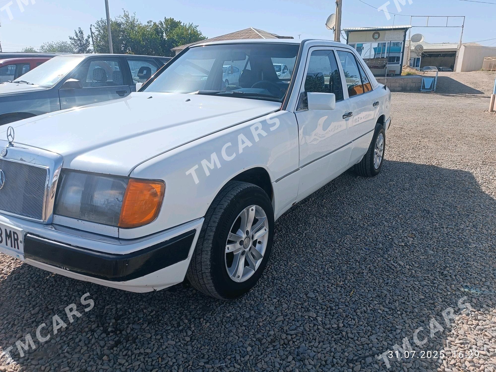 Mercedes-Benz E280 1990 - 35 000 TMT - Мары - img 7