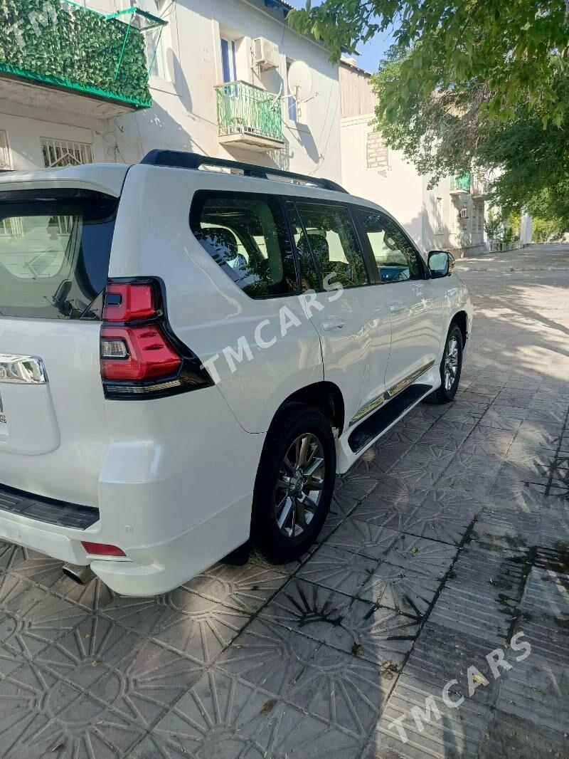 Toyota Land Cruiser Prado 2010 - 640 000 TMT - Балканабат - img 6