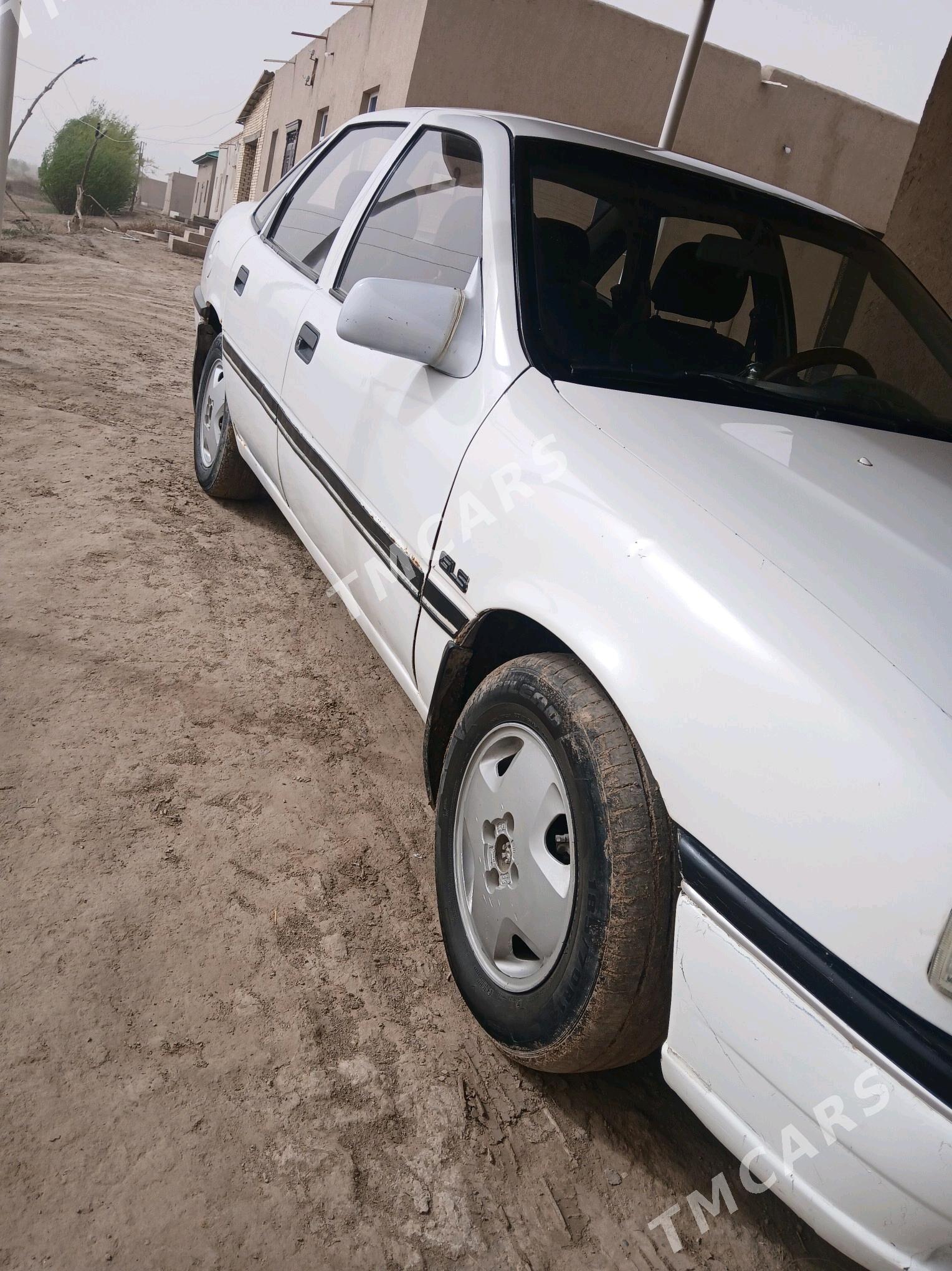 Opel Vectra 1993 - 30 000 TMT - Кёнеургенч - img 3