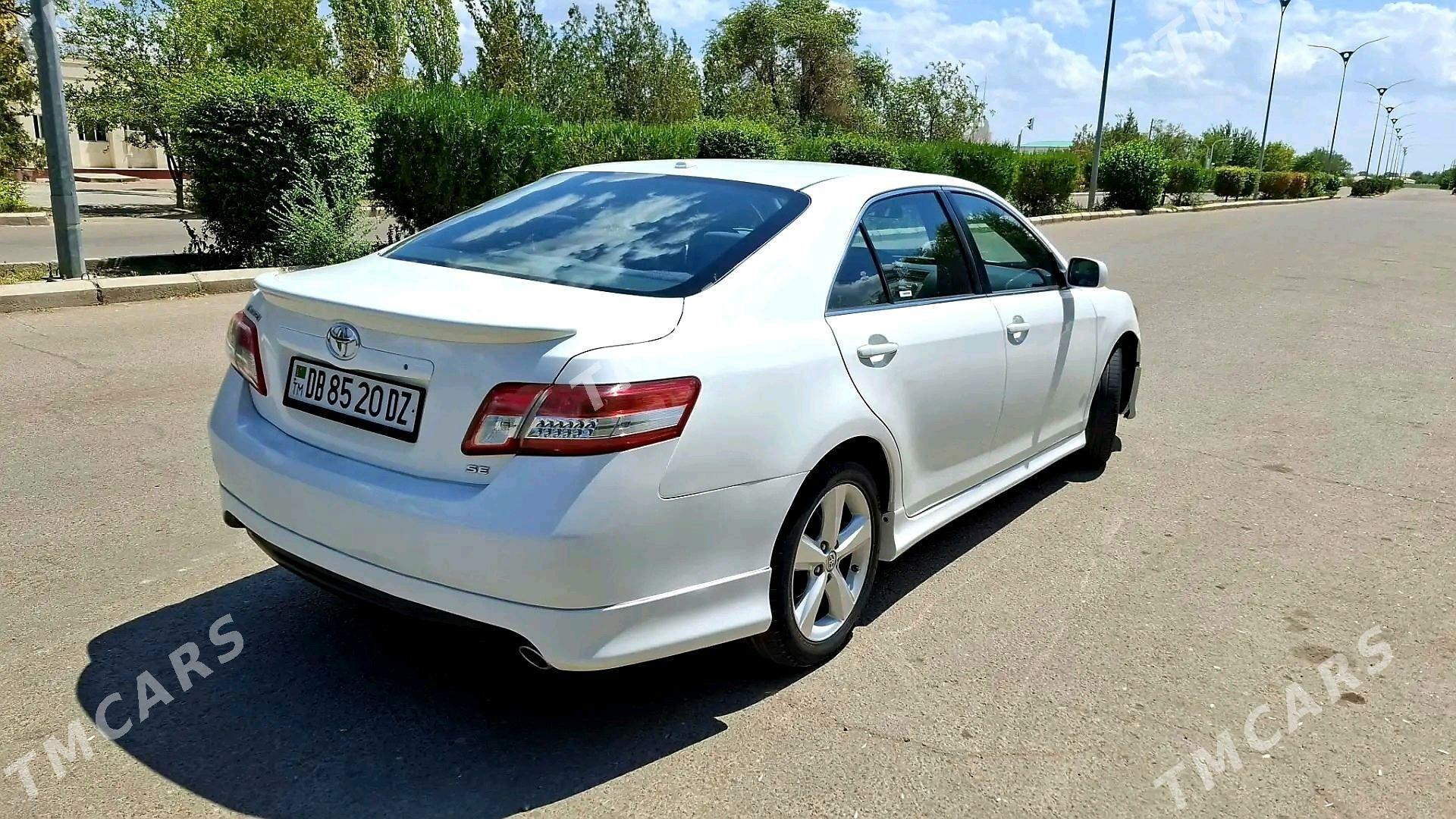 Toyota Camry 2011 - 195 000 TMT - Köneürgenç - img 2