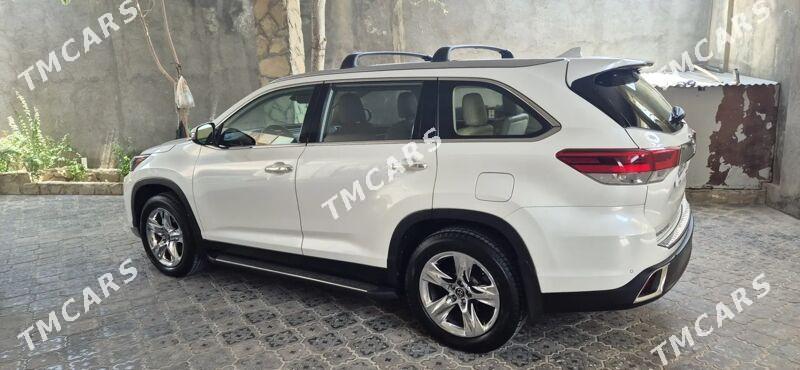 Toyota Highlander 2019 - 520 000 TMT - Мары - img 5