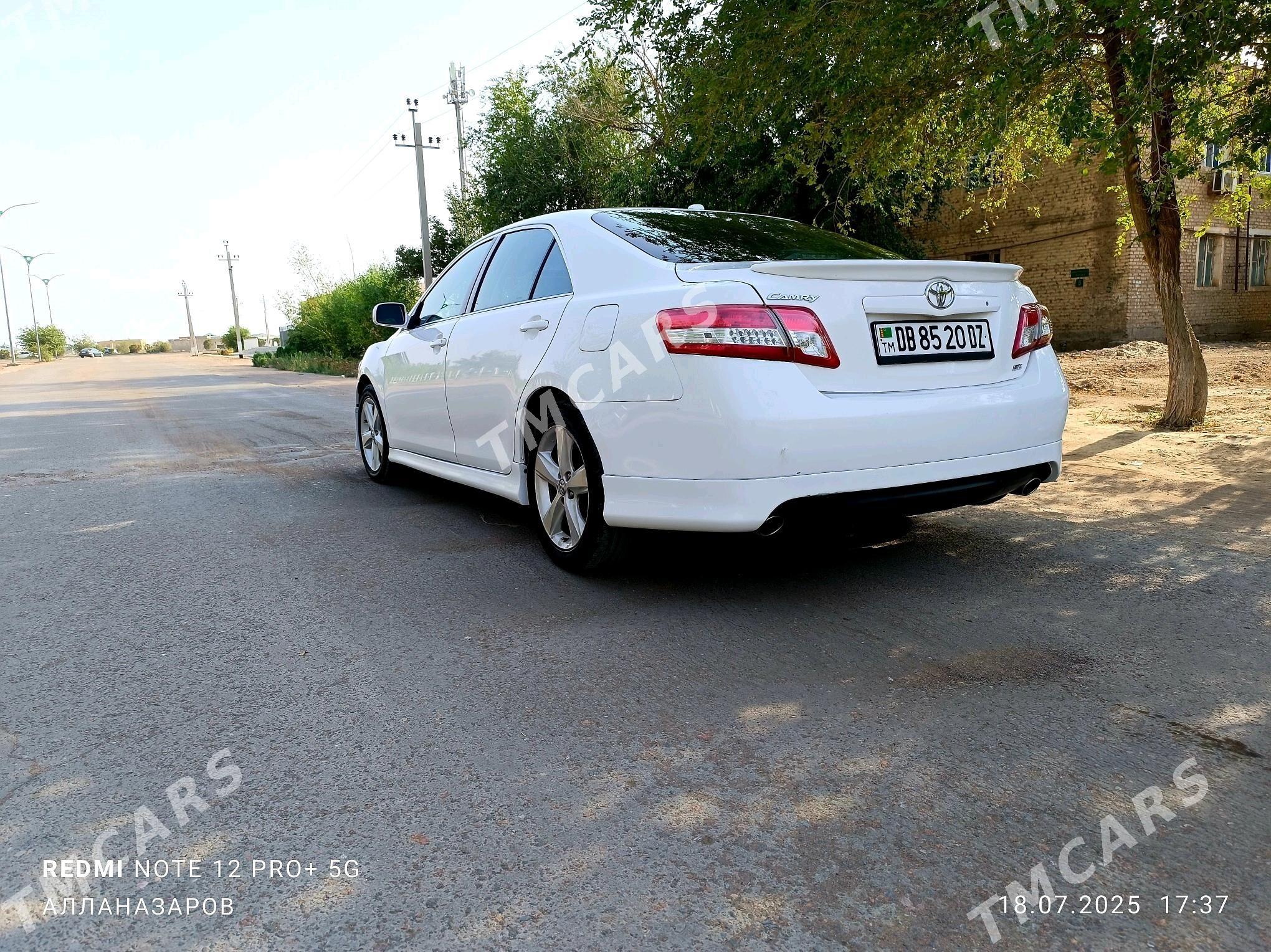 Toyota Camry 2011 - 195 000 TMT - Köneürgenç - img 9